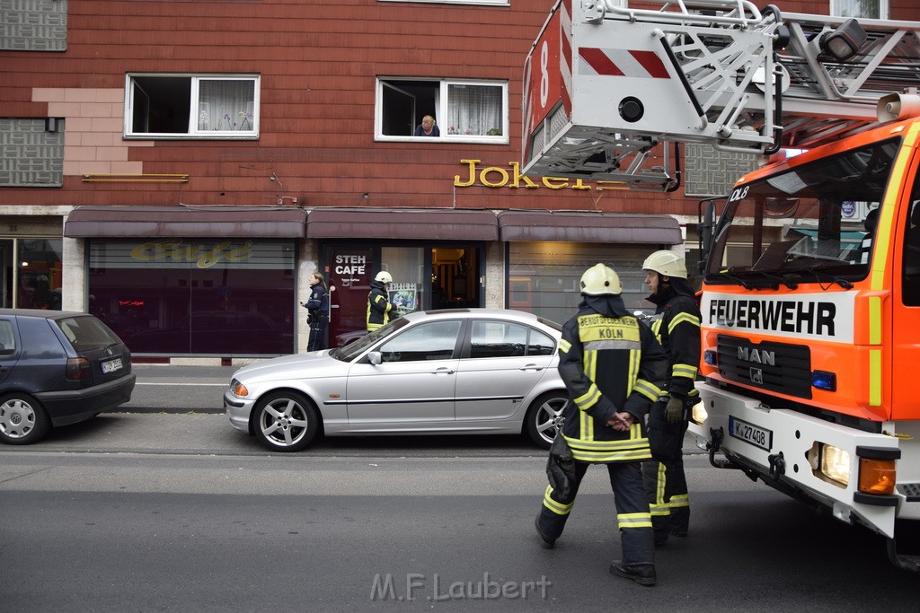 Feuer 1 Koeln Hoehenberg Olpenerstr P08.JPG - Miklos Laubert